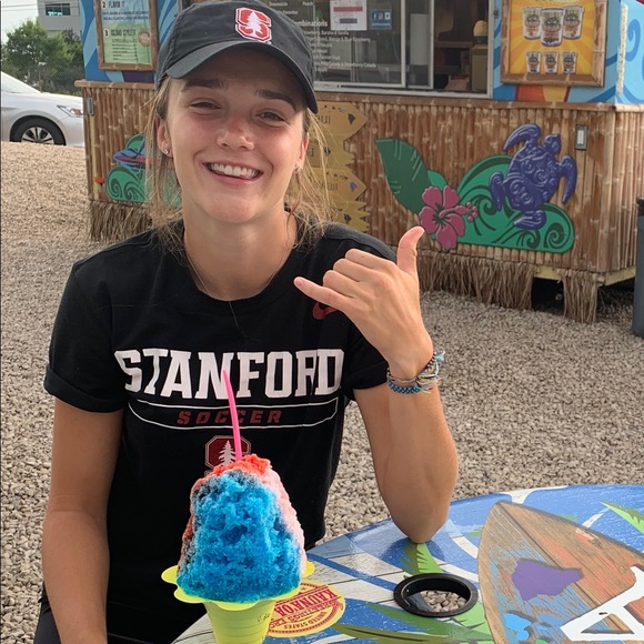 Meet your Posher, Jess - Picture 2 of 2